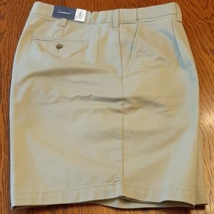 NWT Mens Croft&Barrow Khaki shorts.